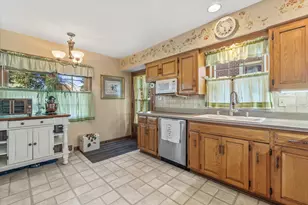 3376 S 44th St, Greenfield, WI 53219 - Photo 16