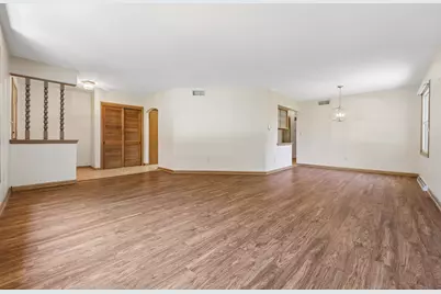 7557  Chapel Hill Ct, Franklin, WI 53132 - Photo 12