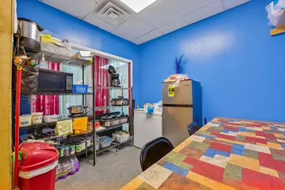 3500 N Sherman Blvd, Milwaukee, WI 53216 - Photo 18