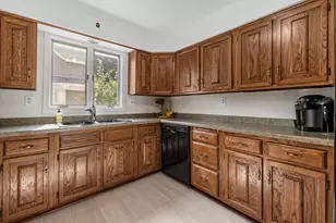 503 Linden Ave, Hartford, WI 53027 - Photo 16