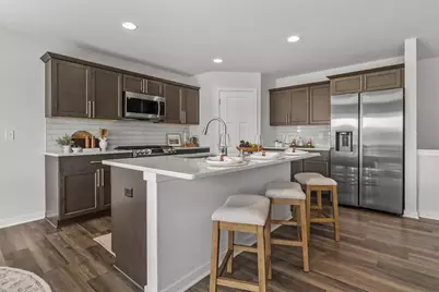 35077  Yahara Dr, Summit, WI 53066 - Photo 6