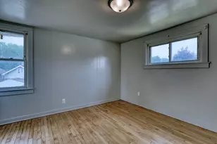 2213 S 74th St, West Allis, WI 53219 - Photo 6