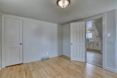 2213 S 74th St, West Allis, WI 53219 - Photo 4