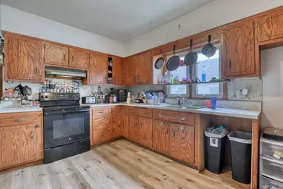 2213 S 74th St, West Allis, WI 53219 - Photo 16