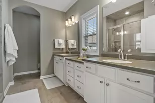 1615 Belmont Ln, Oconomowoc, WI 53066 - Photo 16