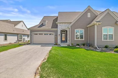 1615  Belmont Ln #50, Oconomowoc, WI 53066 - Photo 38