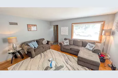 3201 S 72nd St, Milwaukee, WI 53219 - Photo 8
