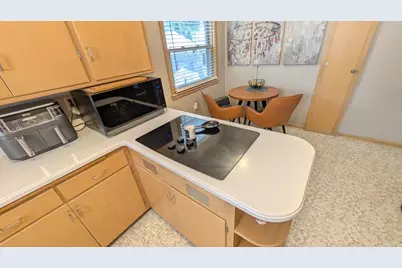 3201 S 72nd St, Milwaukee, WI 53219 - Photo 6