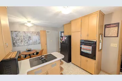 3201 S 72nd St, Milwaukee, WI 53219 - Photo 18