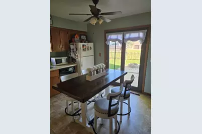 1547  Briarwood Ln #1543, Hartford, WI 53027 - Photo 10