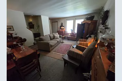 1547  Briarwood Ln #1543, Hartford, WI 53027 - Photo 4