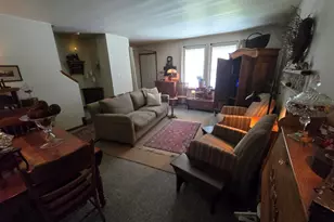 1547 Briarwood Ln, Hartford, WI 53027 - Photo 4