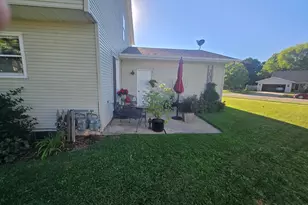 1547 Briarwood Ln, Hartford, WI 53027 - Photo 28