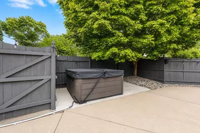 17965  Bolter Ln, Brookfield, WI 53045 - Photo 18