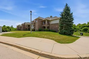 2987 W Drexel Ave, Franklin, WI 53132 - Photo 32