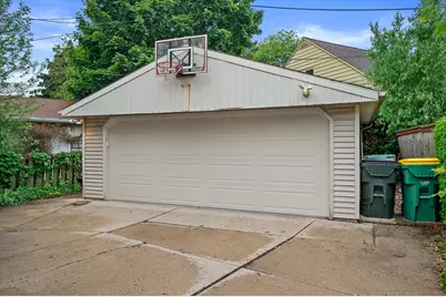 1512 E Olive St, Shorewood, WI 53211 - Photo 38