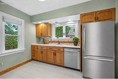 1512 E Olive St, Shorewood, WI 53211 - Photo 22