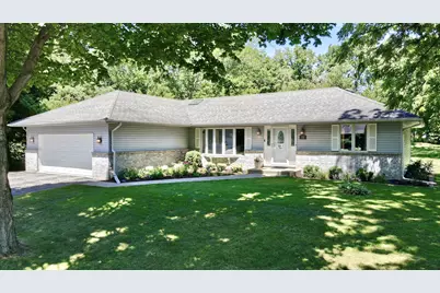118  Hillview Rd, Delavan, WI 53191 - Photo 2
