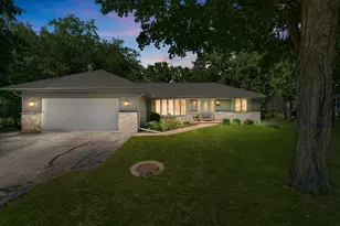 118 Hillview Rd, Delavan, WI 53191 - Photo 1