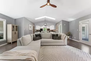 118 Hillview Rd, Delavan, WI 53191 - Photo 6