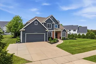 W73N413 Greystone Dr, Cedarburg, WI 53012 - Photo 40