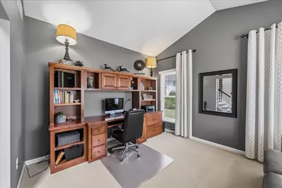 W73N413  Greystone Dr, Cedarburg, WI 53012 - Photo 6