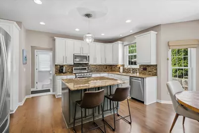 W73N413  Greystone Dr, Cedarburg, WI 53012 - Photo 12