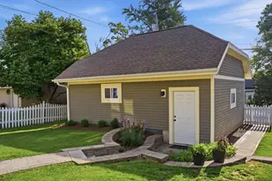 527 S 7th Ave, West Bend, WI 53095 - Photo 34