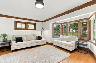 527 S 7th Ave, West Bend, WI 53095 - Photo 6