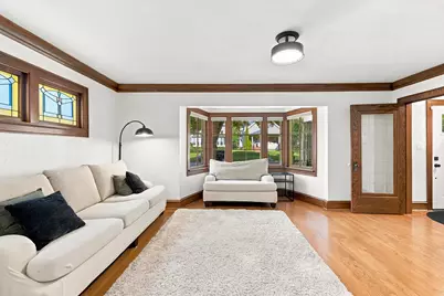527 S 7th Ave, West Bend, WI 53095 - Photo 8