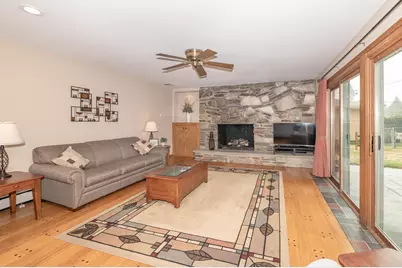 3303 S 123rd St, West Allis, WI 53227 - Photo 2