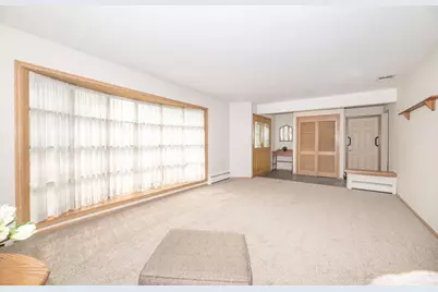 3303 S 123rd St, West Allis, WI 53227 - Photo 18