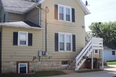117  Cook St, Waukesha, WI 53186 - Photo 2