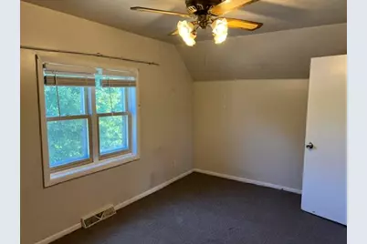 123  Cook St, Waukesha, WI 53186 - Photo 8