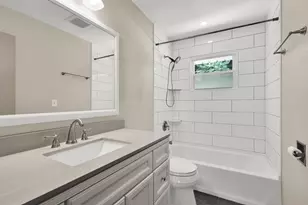 6639 Hillside Ln, Wauwatosa, WI 53213 - Photo 24