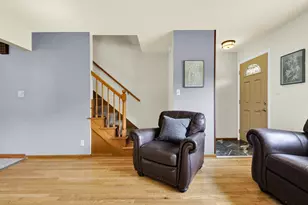 6639 Hillside Ln, Wauwatosa, WI 53213 - Photo 28