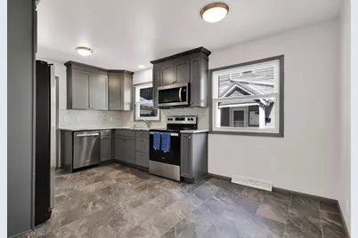 6639  Hillside Ln #6641, Wauwatosa, WI 53213 - Photo 14