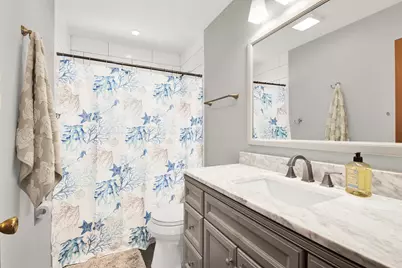 6639  Hillside Ln #6641, Wauwatosa, WI 53213 - Photo 34
