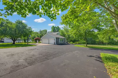 W220N11412  Amy Belle Rd, Germantown, WI 53022 - Photo 102