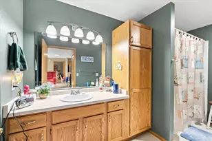 140 W Commerce Blvd, Slinger, WI 53086 - Photo 18