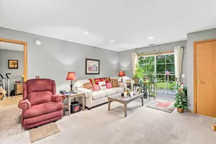 140 W Commerce Blvd, Slinger, WI 53086 - Photo 4