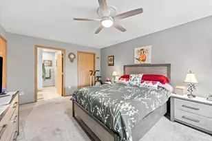 140 W Commerce Blvd, Slinger, WI 53086 - Photo 12
