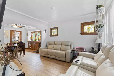 1017 N Chicago Ave, South Milwaukee, WI 53172 - Photo 4