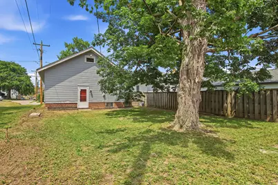 2111  Lawn St, Racine, WI 53404 - Photo 24