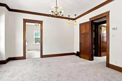 2111  Lawn St, Racine, WI 53404 - Photo 8