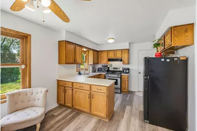 N78W15289  Haymeadow Rd, Menomonee Falls, WI 53051 - Photo 12