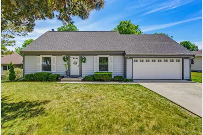 N78W15289  Haymeadow Rd, Menomonee Falls, WI 53051 - Photo 1