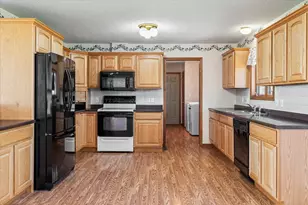 E7325 Skyline Dr, Viroqua, WI 54665 - Photo 12