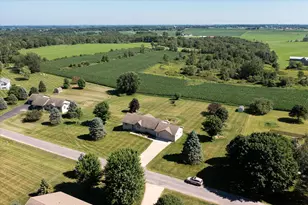 E7325 Skyline Dr, Viroqua, WI 54665 - Photo 6