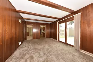 6843 N Park Manor Dr, Milwaukee, WI 53224 - Photo 22